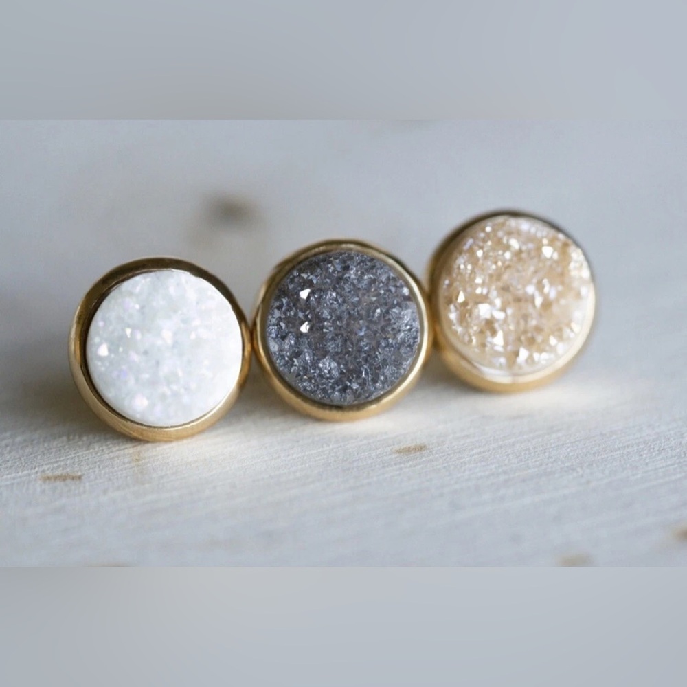 Kinsley Armelle Set of 3 Quartz Stud Earrings 
Pearl, Stormy & Amber colors